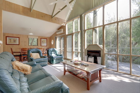 Casuarina - Accommodation Newcastle 1