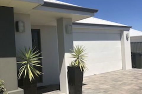 Be Wowed By Bayou - Accommodation Newcastle 0