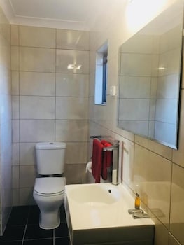 Azalea Motel - Accommodation Newcastle 6