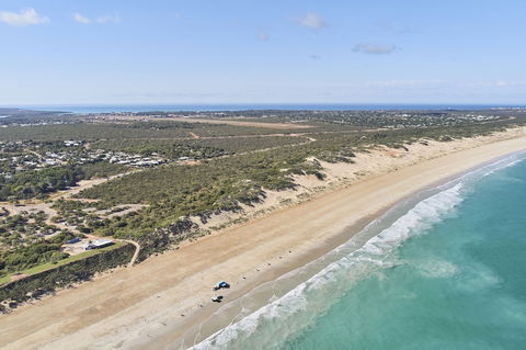 RAC Cable Beach Holiday Park - Accommodation Newcastle 3