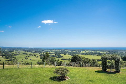 A PERFECT STAY - Pacific Ridge - Accommodation Newcastle 4