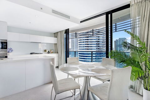Oracle Resort, Broadbeach - Q Stay - Accommodation Newcastle 1