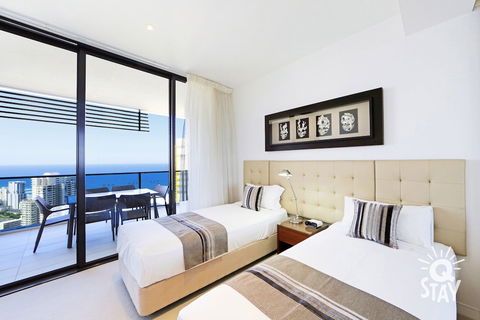 Oracle Resort, Broadbeach - Q Stay - Accommodation Newcastle 2