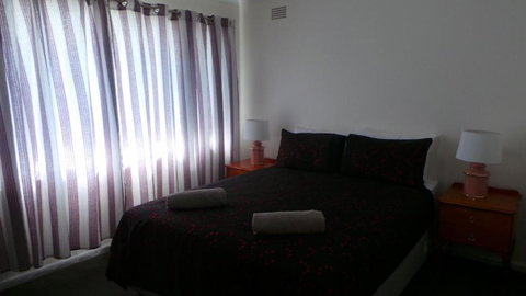 The Garden House - Accommodation Newcastle 1