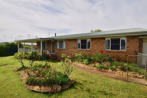 Country Breeze Farm Stay - Accommodation Newcastle 6