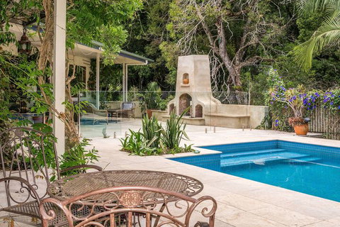 Casa Serena - Accommodation Newcastle 4