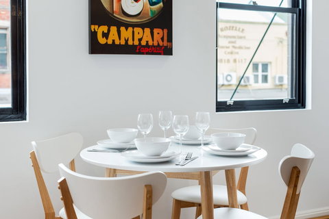 Balmain Modern Apartments - Accommodation Newcastle 3