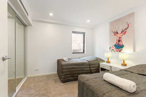 Balmain Modern Apartments - Accommodation Newcastle 6