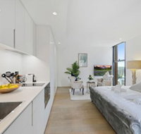 Luxury Home Hidden in the Urban Oasis - Accommodation Newcastle