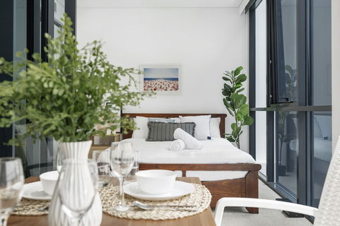 Airhome Southbank Riverside Tower - Accommodation Newcastle 3