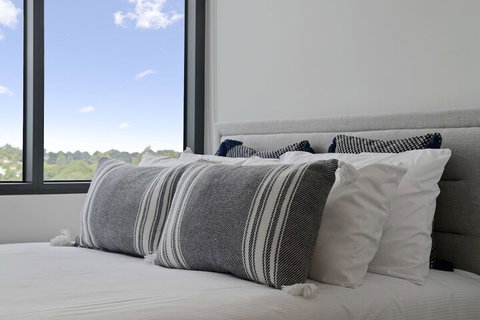 New Contemporary Apartment Near Macquarie Centre - Accommodation Newcastle 1