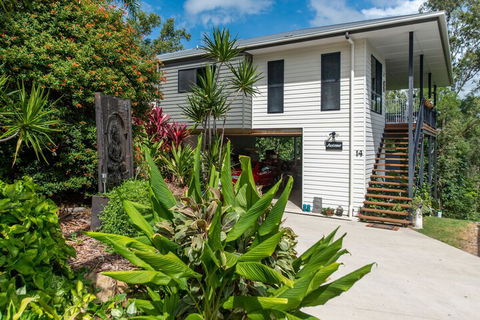 Austinmer - Cannonvale - Accommodation Newcastle 4