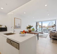 Brand New Ultra Luxe Apt Next To Central CBD - Accommodation Newcastle
