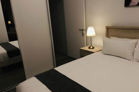 Mid City Apartment - Accommodation Newcastle 5