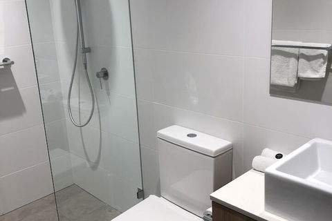 Mid City Apartment - Accommodation Newcastle 3