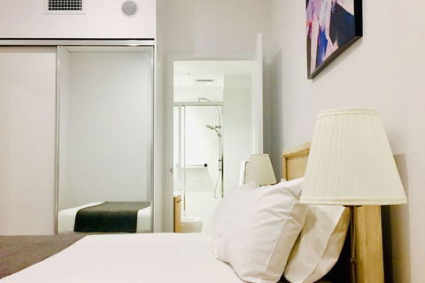 Mid City Apartment - Accommodation Newcastle 6