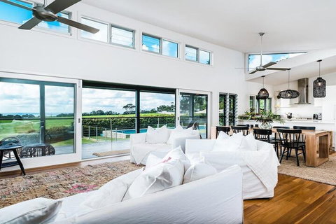 Your Luxury Escape - Illuka On Coopers - Accommodation Newcastle 3