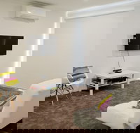 7 Gilmore Smiths Beach House - Accommodation Newcastle