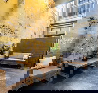 Isla 2BDR Fitzroy Apartment - Accommodation Newcastle