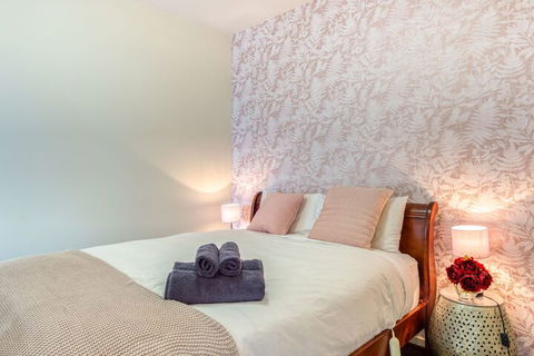 Exquisite 1 Bedroom In Stylish Malvern - Accommodation Newcastle 7