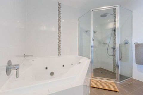 SOLARIS At Fingal Bay - Accommodation Newcastle 5