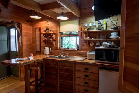 Guide Falls Cottage - Accommodation Newcastle 7