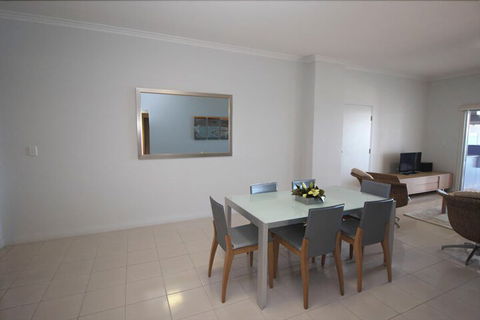 Deep Blue 12 - Accommodation Newcastle 5