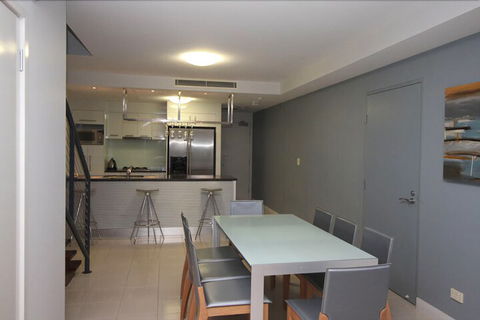 Deep Blue 13 - Accommodation Newcastle 4