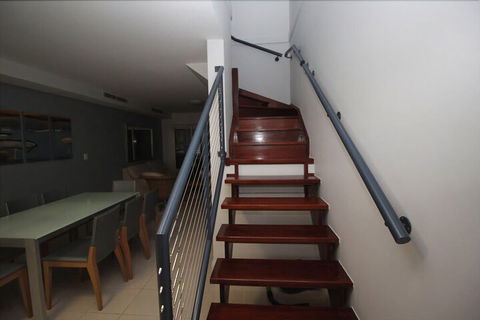 Deep Blue 13 - Accommodation Newcastle 2