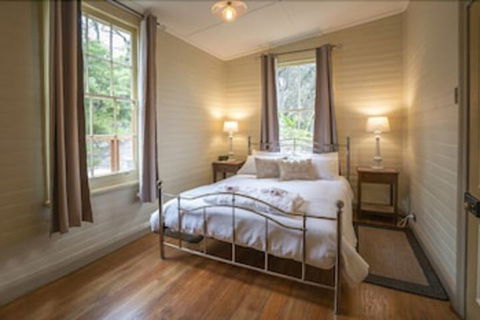 Steele Point Cottage - Accommodation Newcastle 3