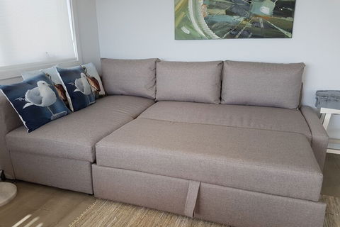 Apartment With Views - Accommodation Newcastle 3
