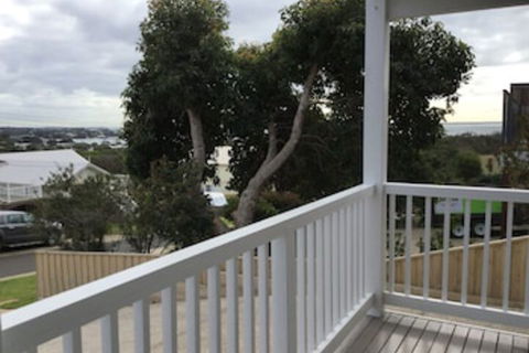 Apartment With Views - Accommodation Newcastle 0