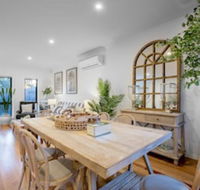 AUJOY 3 Bed Townhouse Burwood 3 - Accommodation Newcastle