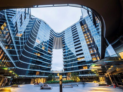 SKYE Suites Green Square - Accommodation Newcastle 6
