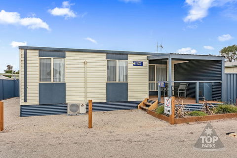 Lake Boga Caravan Park - Accommodation Newcastle 1