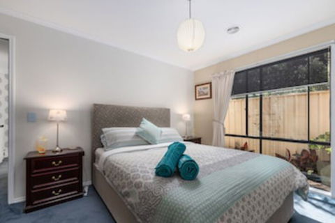 Essendon North B&B - Accommodation Newcastle 0