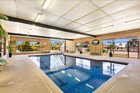 Lakeside Country Club - Numurkah - Accommodation Newcastle 1