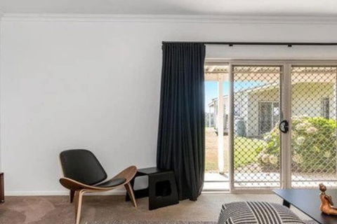 Your Luxury Escape Byron Sunset Breeze - Accommodation Newcastle 6