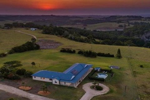 Your Luxury Escape Byron Sunset Breeze - Accommodation Newcastle 2