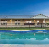 Your Luxury Escape Byron Sunset Breeze - Accommodation Newcastle