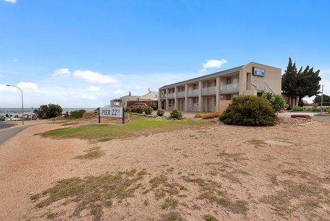 Moonta Bay Motel - Accommodation Newcastle 0