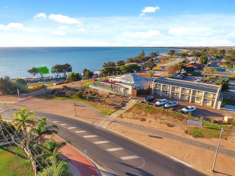 Moonta Bay Motel - Accommodation Newcastle 2
