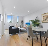 HomeHotel Luxury  New 2 Bedroom Apartment - Accommodation Newcastle