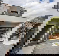 92 Brand New Doncaster Local House - Accommodation Newcastle
