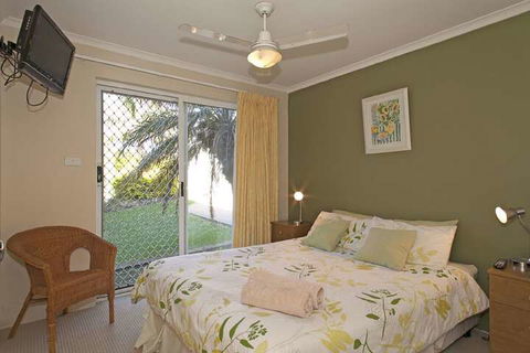 1 / 17 22nd Ave Sawtell NSW - Accommodation Newcastle 4
