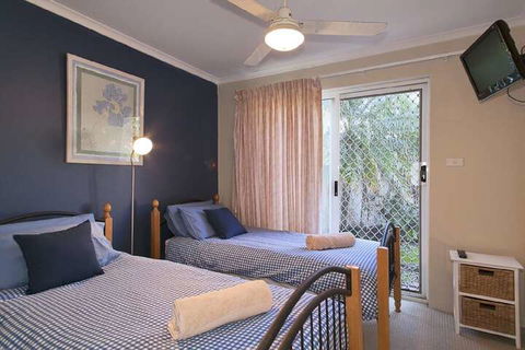 1 / 17 22nd Ave Sawtell NSW - Accommodation Newcastle 3