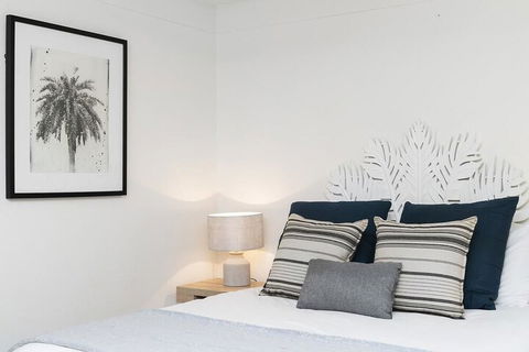 Your Luxury Escape - Karinya At Surfside - Accommodation Newcastle 2