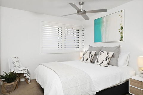 Your Luxury Escape - Karinya At Surfside - Accommodation Newcastle 6