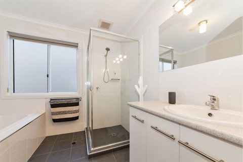 Dune At Carrickalinga 22 Taronga Crescent - Accommodation Newcastle 6