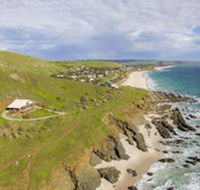 Cliffs End Beach Shack 105 Gold Coast Drive Carrickalinga - Accommodation Newcastle
